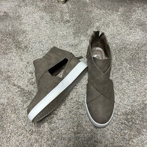 Journee Collection Wedge Sneakers